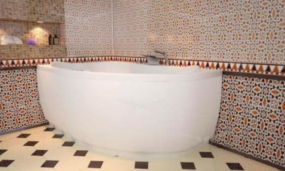 Ванна акриловая Aquanet Capri 170х110 L